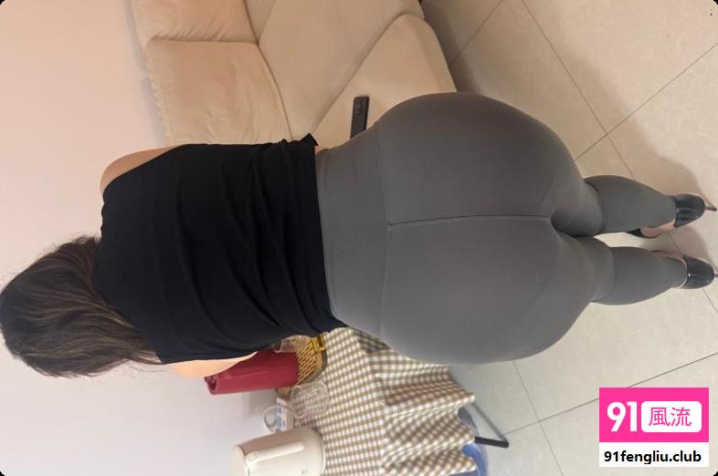 海珠肉臀美少妇